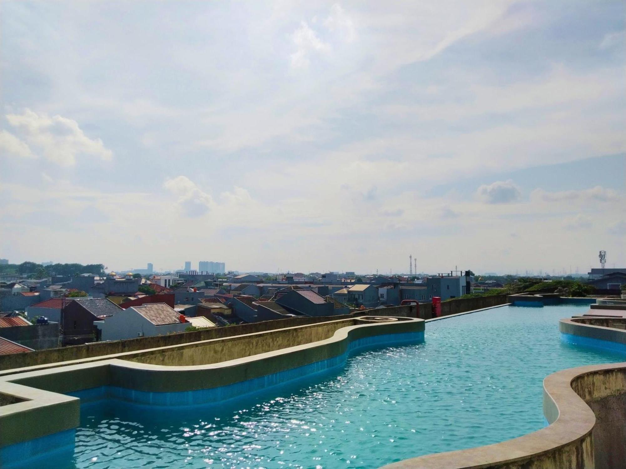Nusantara Metropolitan Park By Reccoma Bekasi Esterno foto